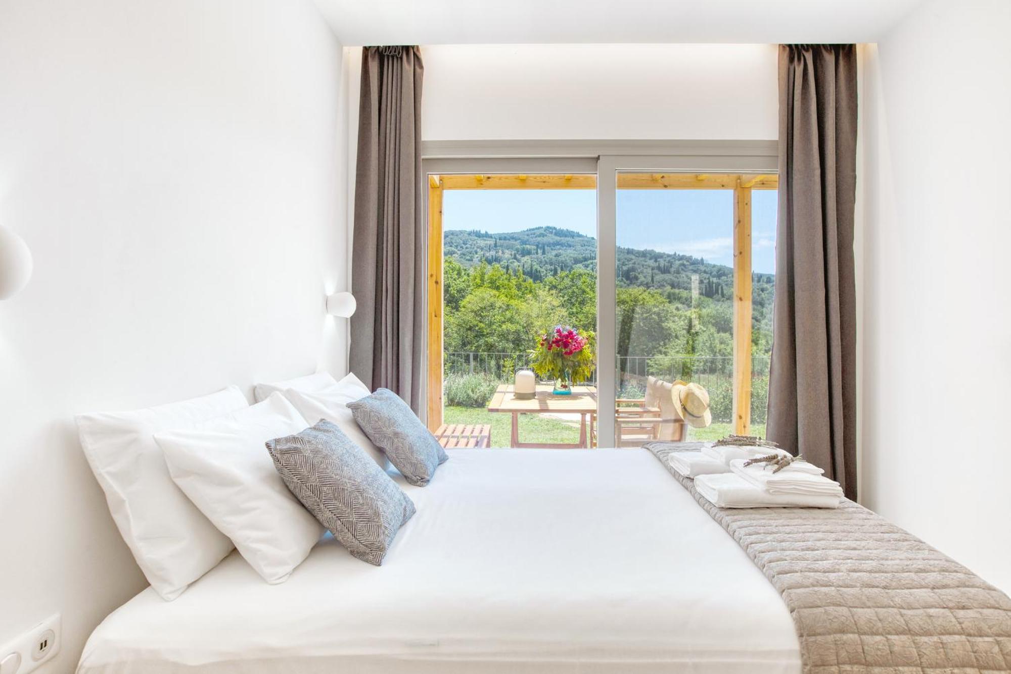 Kumquart Guesthouse, 20 People, Private Pool Hébergement de vacances Dáfni